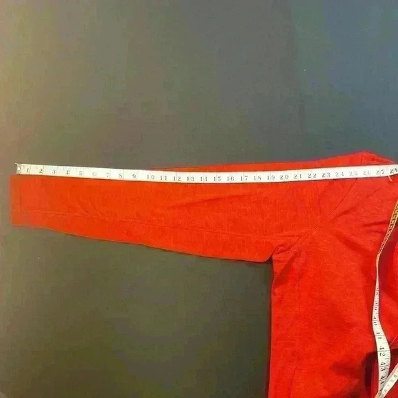 Eddie Bauer women’s jacket with pockets, hooded, high collar, size medium - Picture 9 of 10